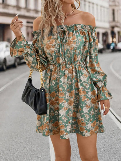 Vestido con Hombros Descubiertos con Volantes y Estampado Floral