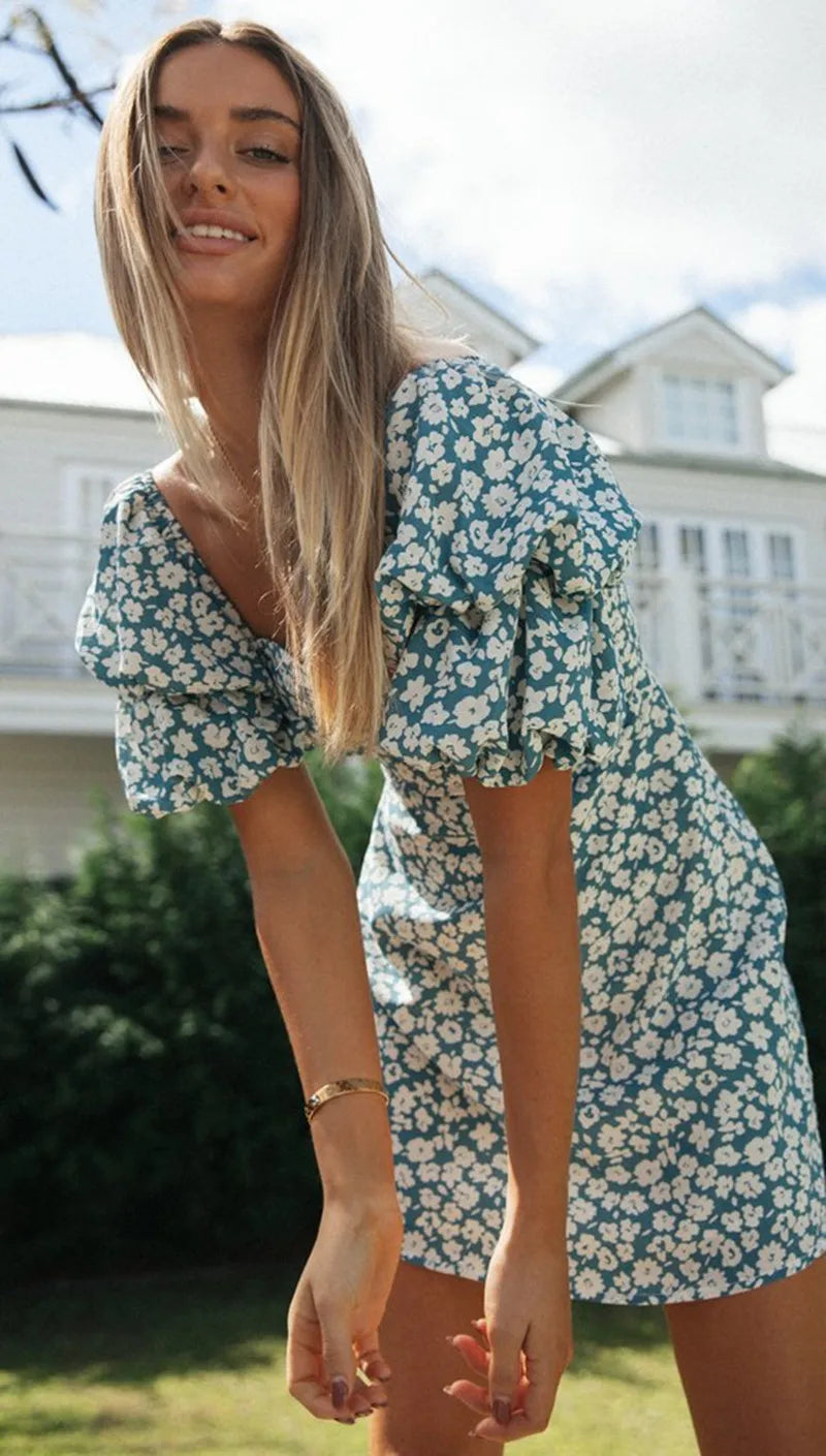 Vestido de Manga Bufante  con cuello Cuadrado  y estampado Floral