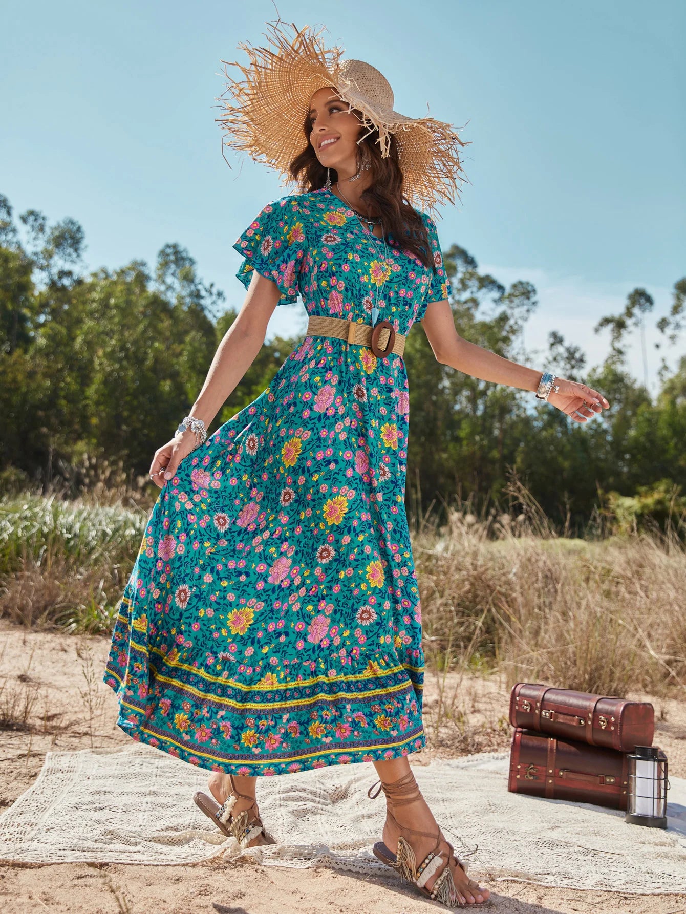 Vestido Largo con Estampado Floral  Cuello en V y Manga Corta